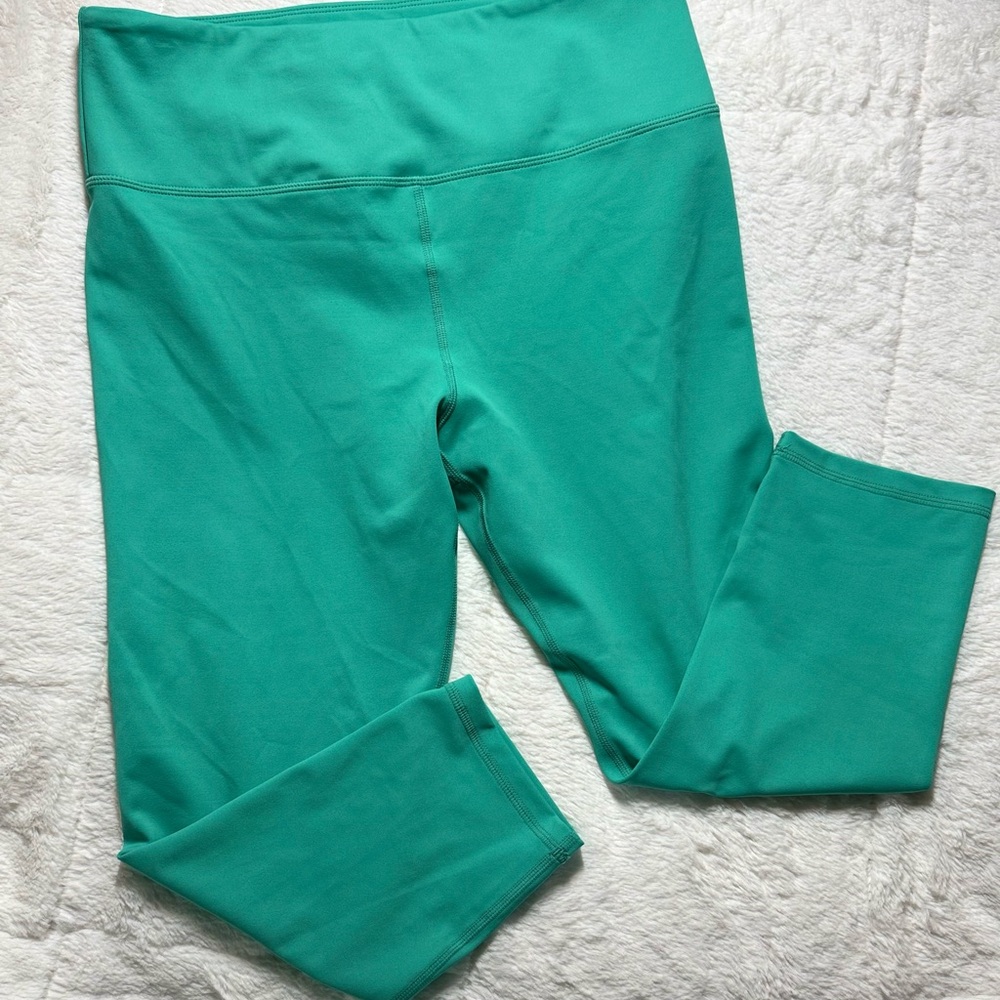 ZYIA Womens Sz 12 Teal Capri Leggings NWOT